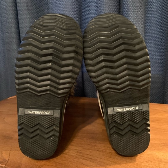 SOREL JOAN OF ARCTIC Women’s Waterproof Winter Boots - Picture 7 of 7